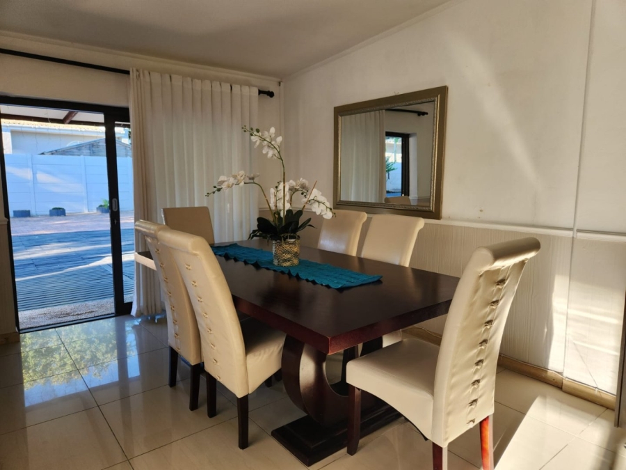 5 Bedroom Property for Sale in Bodorp Western Cape